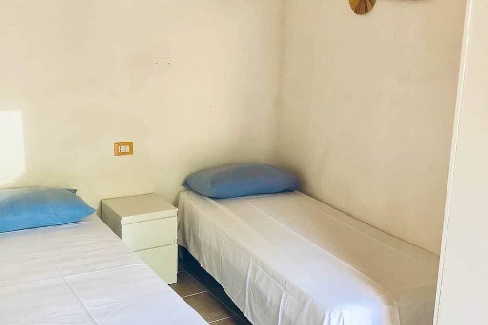 Foto 6 von 29: Blue Med Smurf, Palinuro, Cilento