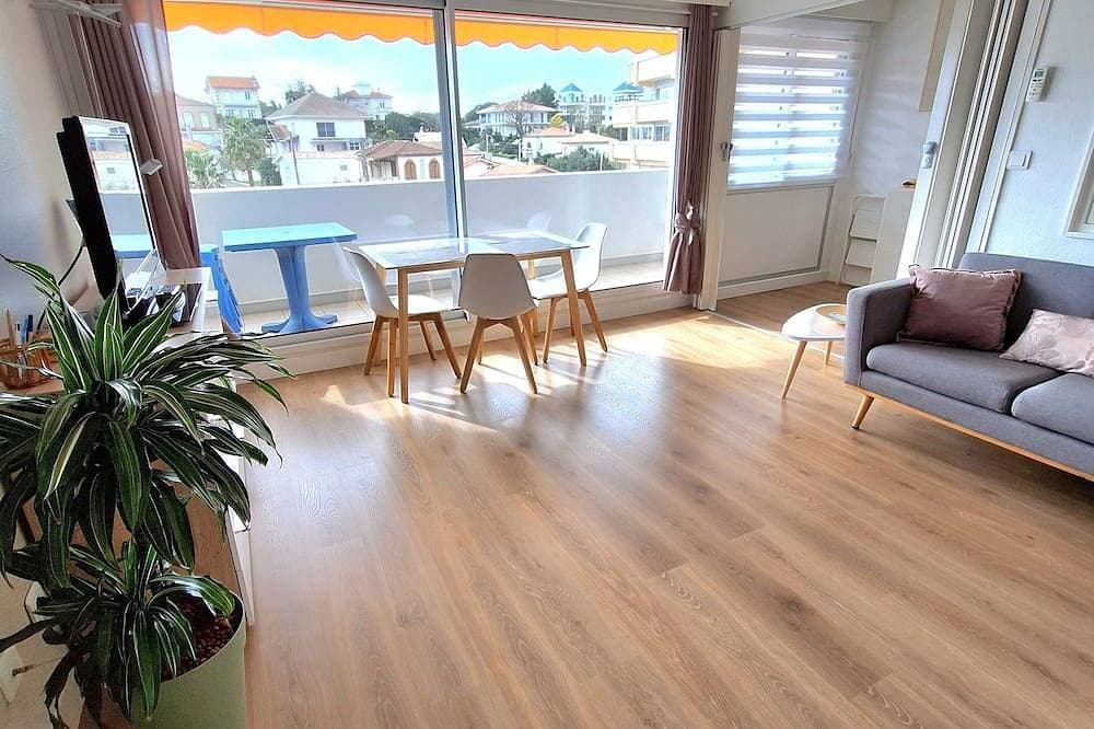 Foto 6 von 30: Arcachon: Ein-Schlafzimmer-Apartment direkt am Strand * Nahe Innenstadt; Internet; Parkplatz; Klimaanlage; 2 Fahrräder