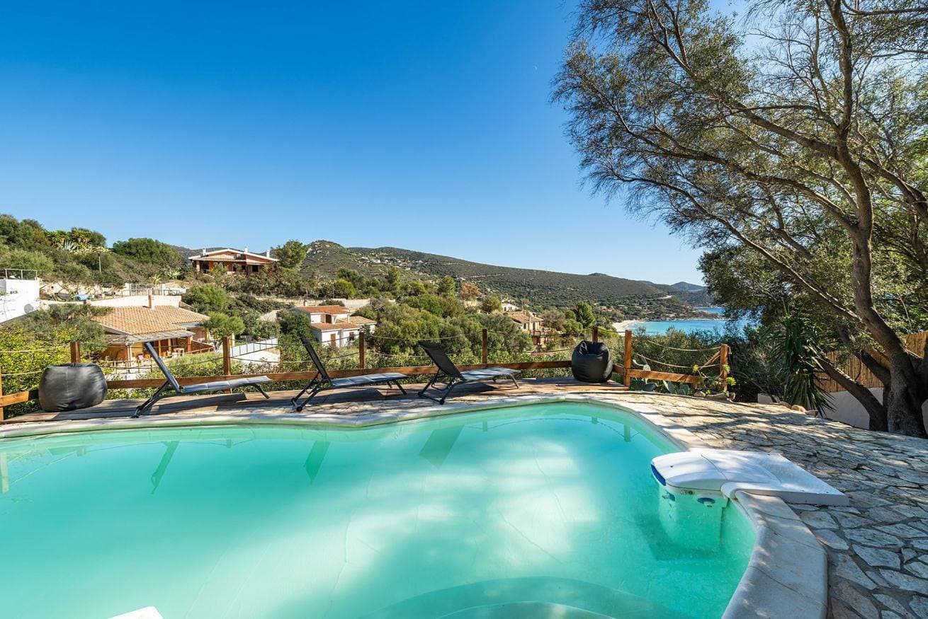 Foto 6 von 42: Ferienhaus für 6 Personen mit Pool