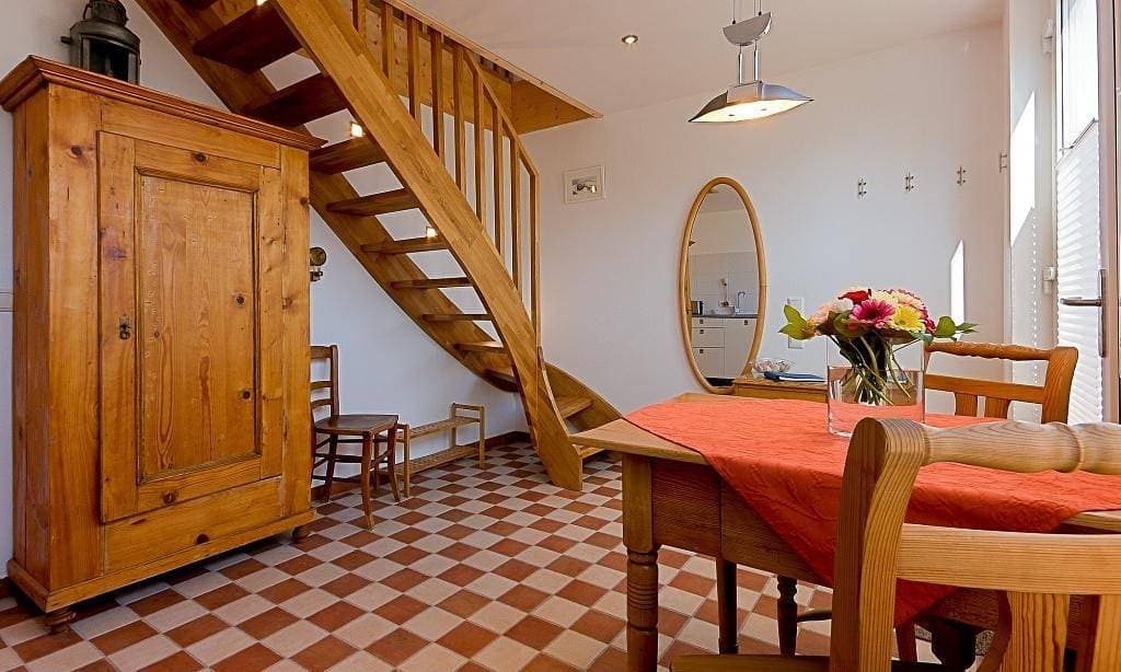 Foto 4 von 13: Ferienwohnung "Kapitänshaus - Atelier"