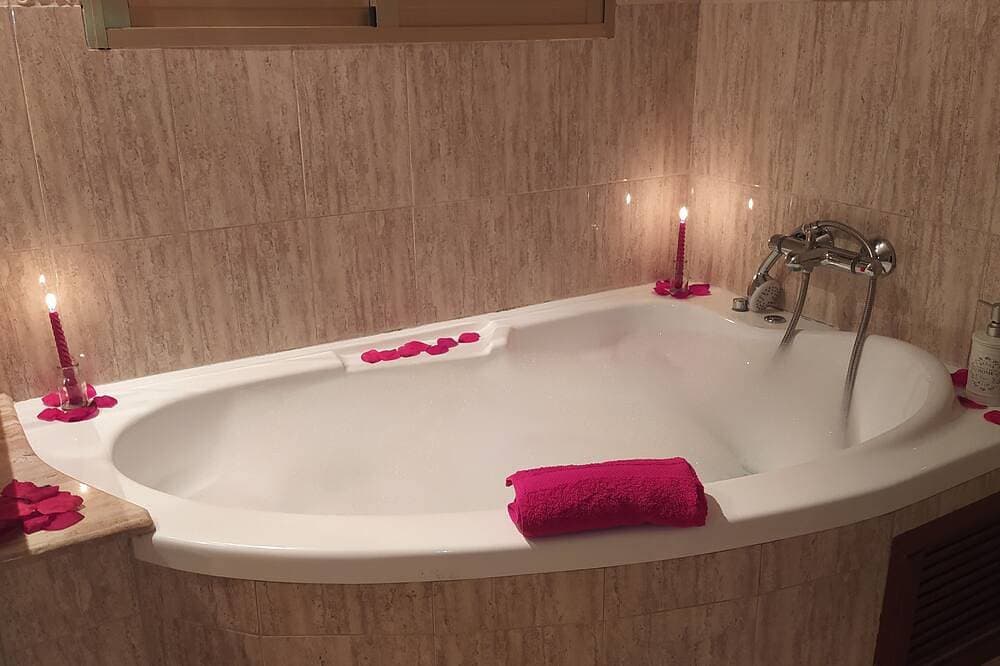 Foto 6 von 30: Angebot Juli-August Villa mit privatem Pool und Garten