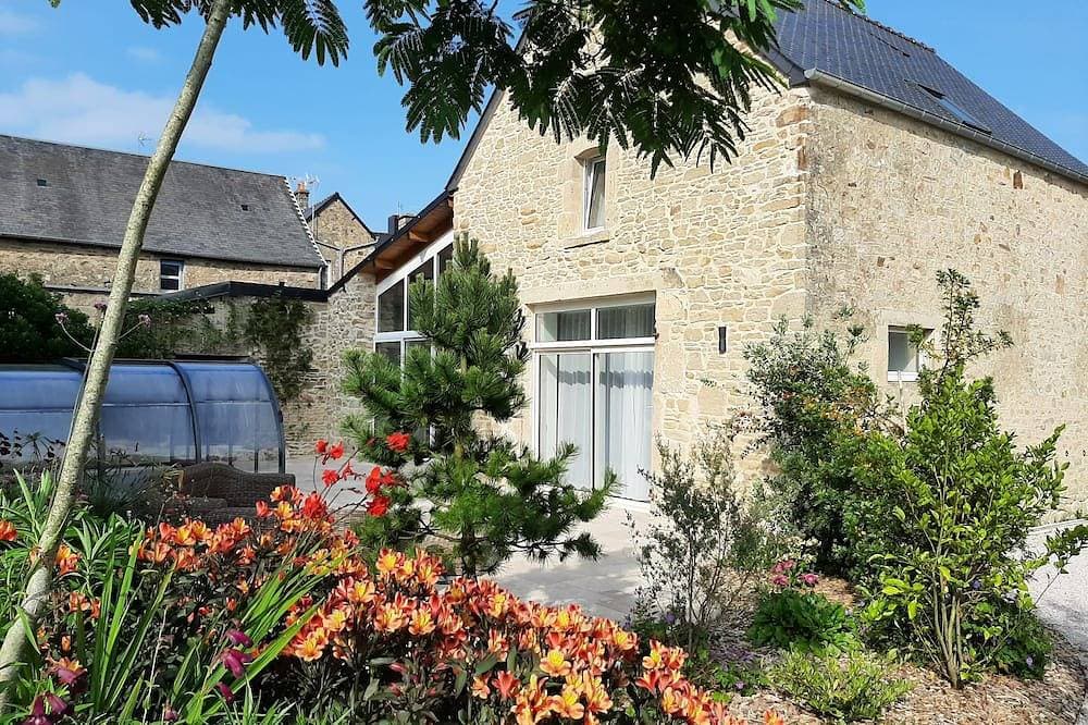 Komplett renoviertes Ferienhaus mit Pool im Herzen des Cotentin 1