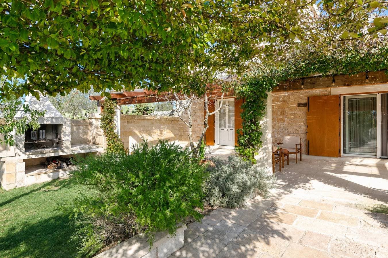 Foto 5 von 42: Masseria Misocampo With Garden And Pool
