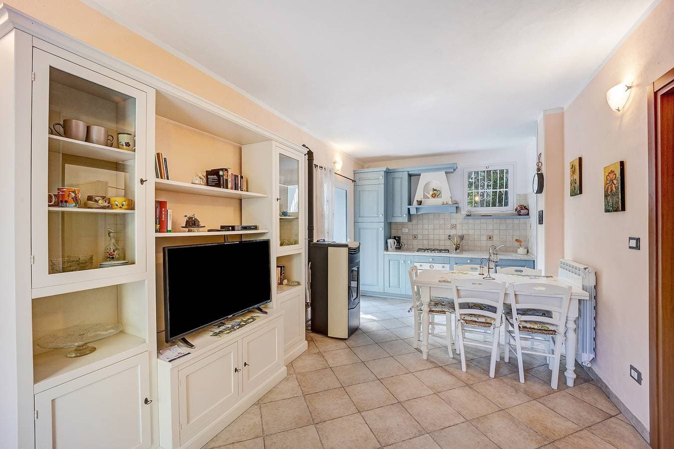 Foto 8 von 24: Ferienhaus 'Paola E Del Poeta' mit Gemeinschaftspool, privatem Garten und WLAN