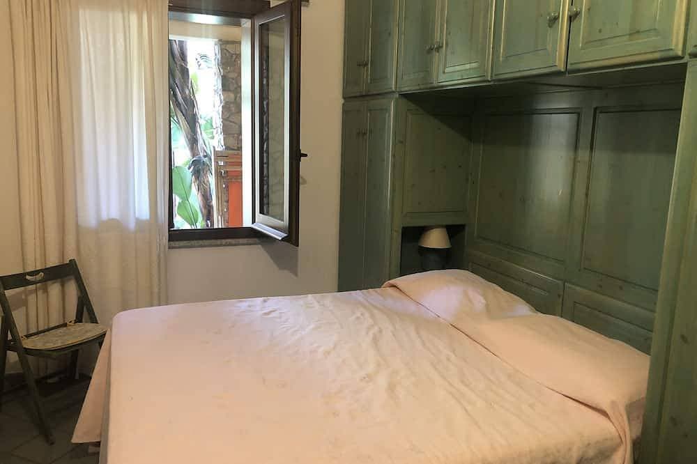 Foto 6 von 30: Villa Bibi with swimming pool, three doubles, garden, private beach.