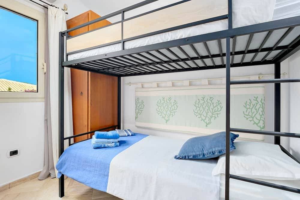 Foto 8 von 30: Azzurra apartment with pool access - Villaggio Sherden Golfo Aranci
