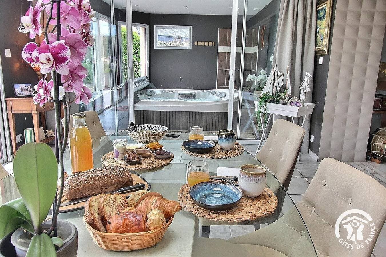 Foto 2 von 34: La Suite Orchidée