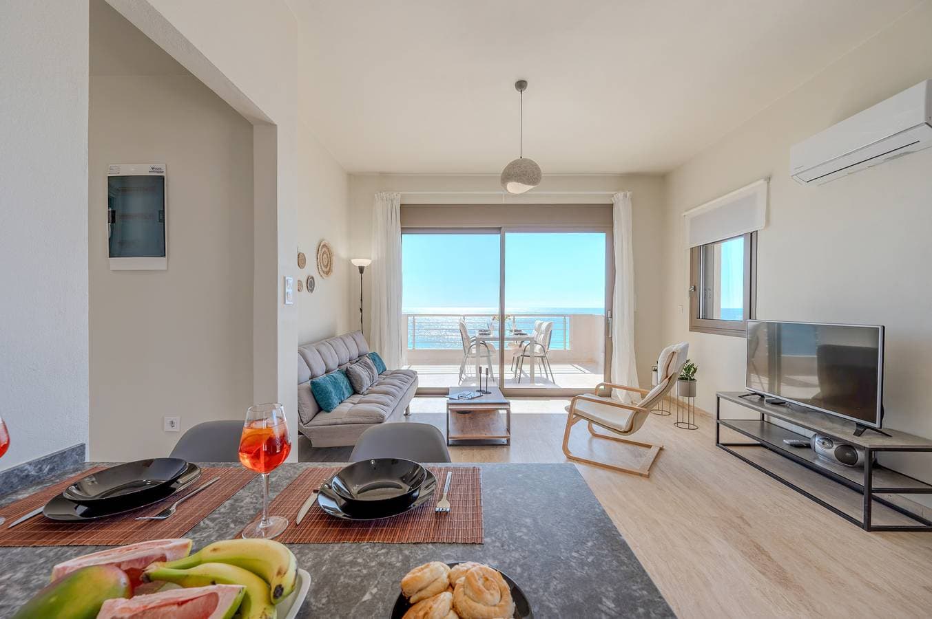 Foto 10 von 28: Kedros Villa 6, Beachfront 20m & Pool