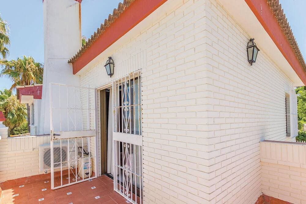 Foto 11 von 23: Nice apartment in Malaga with swimming pool