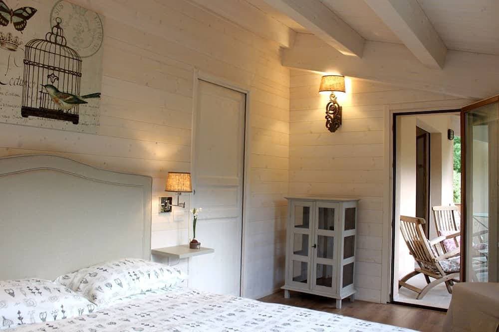 Foto 4 von 23: Wunderschöne Loft mit hohen Decken, Holzinterieur und Panoramaterrasse, Pool