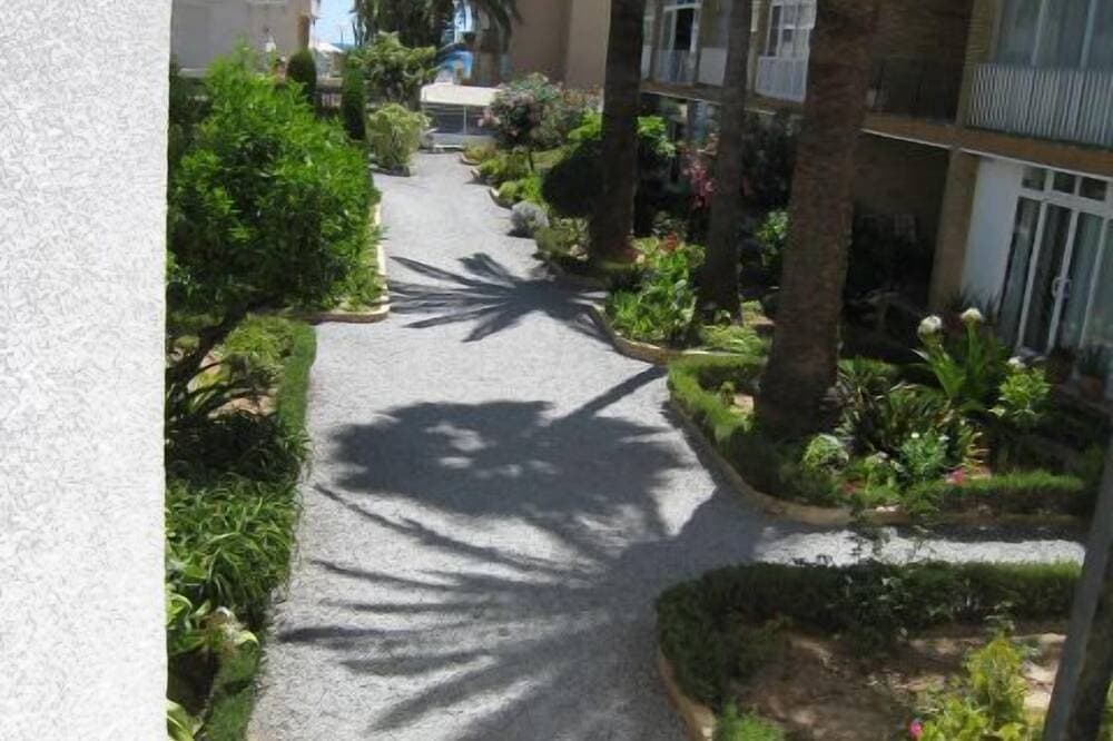 Foto 7 von 30: Direkt am Meer mit Charme Albir Apt (neben Altea, Benidorm); Wireless-Lan, Klimaanlage, Golf, Meerblick