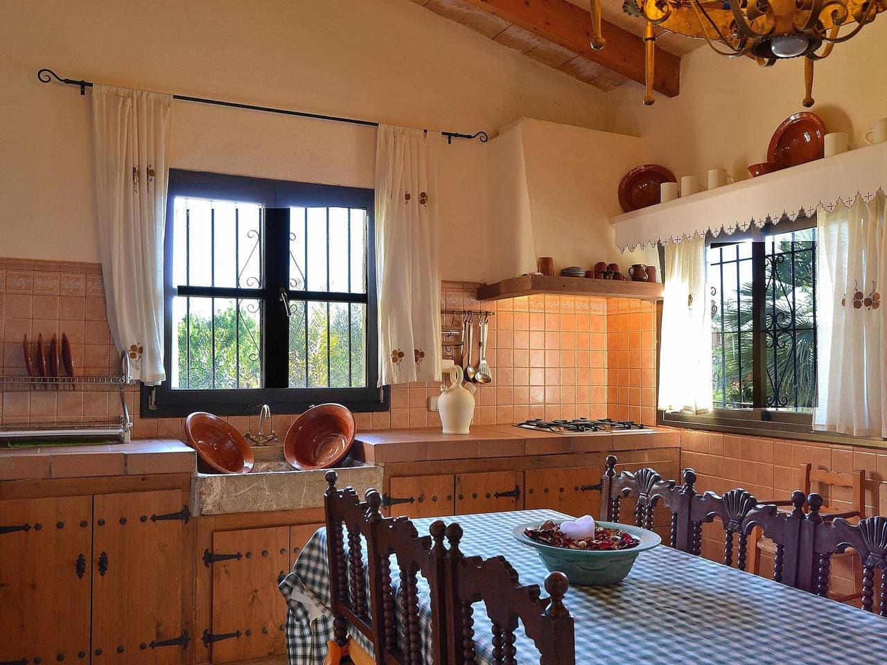 Foto 12 von 34: Wunderschönes Landhaus in Buger mit Garten und Pool