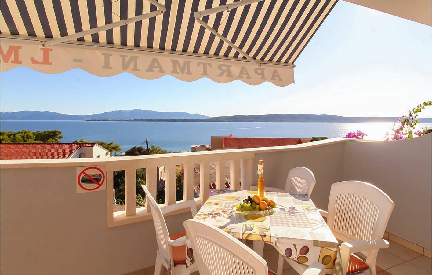 Charmantes Apartment, 200 m vom Strand entfernt: Apartment am Pool mit WLAN und Terrasse 1