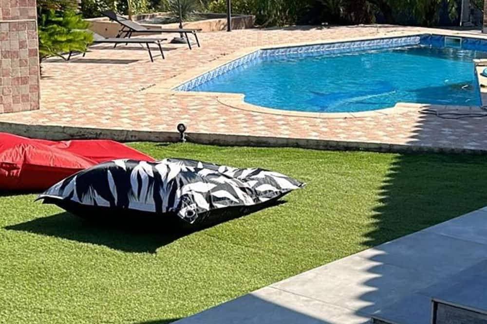 Villa von sogar Fuß 140m2 auf 2000m2 Boden mit Schwimmbad 1