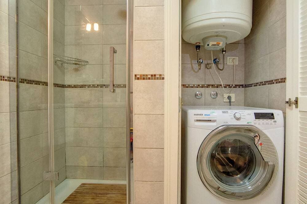 Foto 13 von 30: Luxury Apartment, High-Speed Wi-Fi, Sunny Terrace, Heated Pool, Marazul