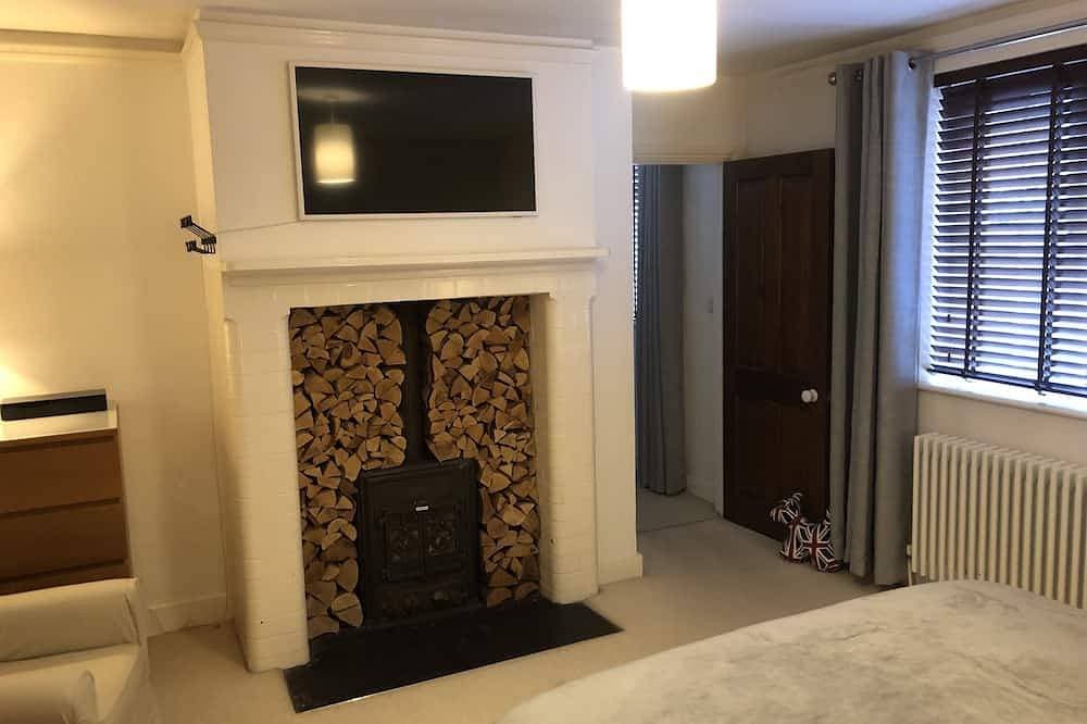 Foto 11 von 29: Unique open plan house in central Windsor pet friendly + parking