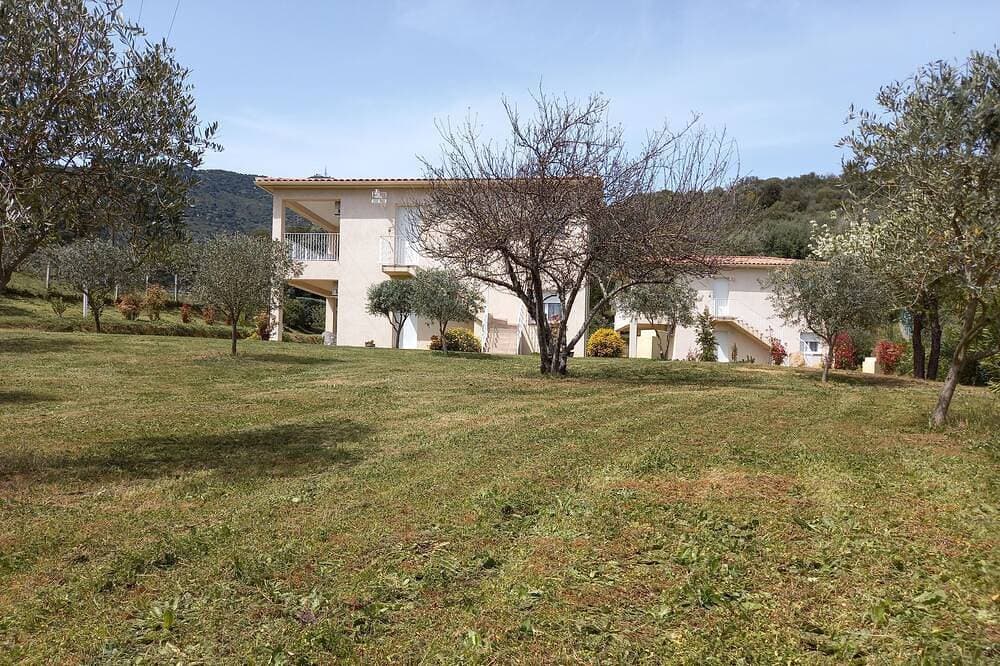 Foto 7 von 19: U Sole first floor of a villa with communal swimming pool