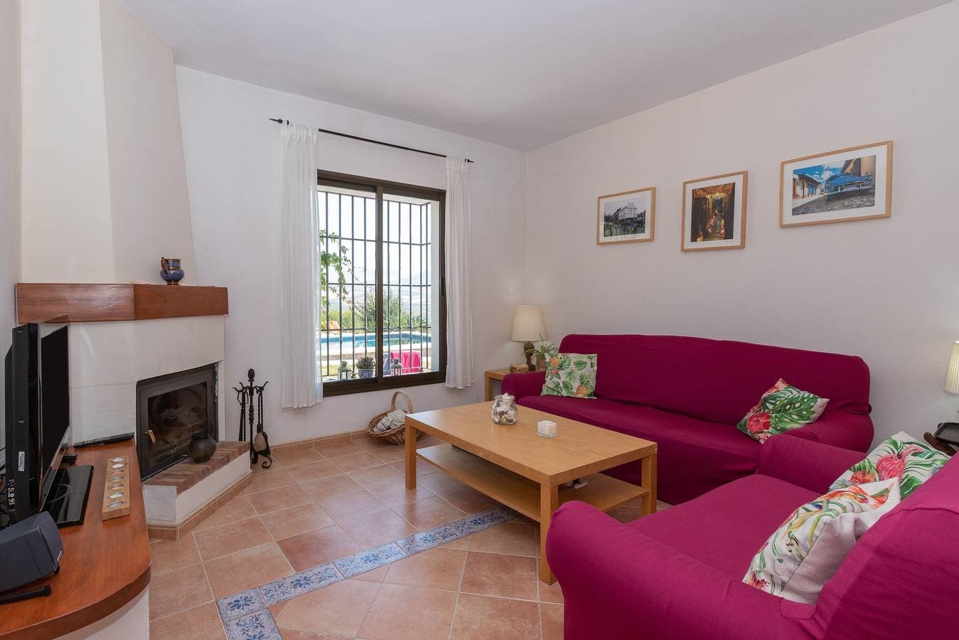 Foto 4 von 35: Villa "Caminito del Rey" mit Bergblick, Pool, Garten, Klimaanlage und WLAN