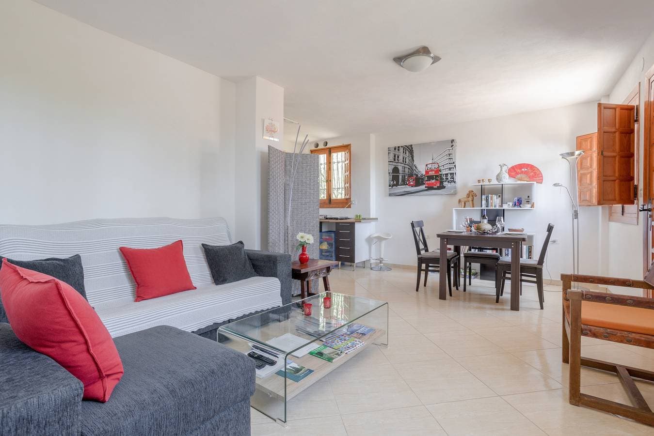 Foto 6 von 25: Ferienwohnung "Luna" mit Gemeinschaftspool, Wi-Fi, Klimaanlage, Terrasse und Garten