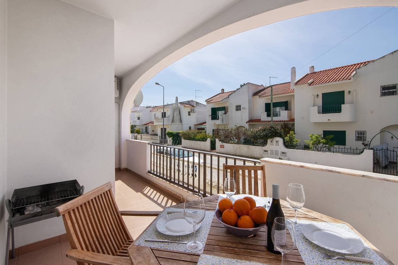 Foto 7 von 35: Geräumige 2-Zimmer-Wohnung mit privater Terrasse, WLAN und Klimaanlage