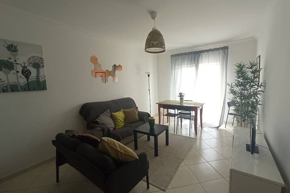 1C Geräumiges Apartment mit 1 Schlafzimmer und Grill 1