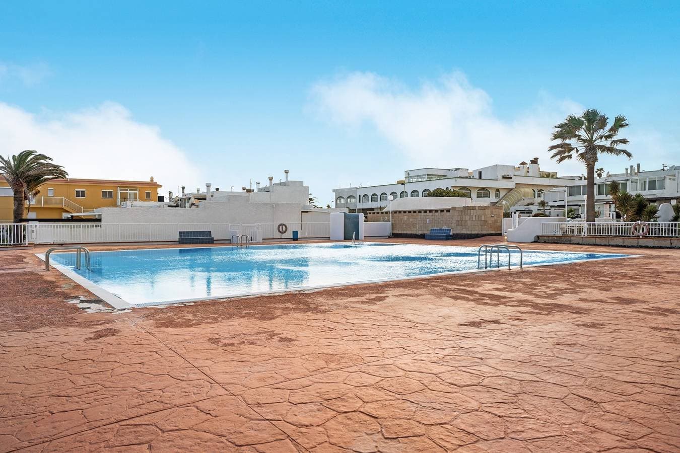 Foto 2 von 35: Ferienwohnung „Poris“ mit beheiztem Pool, privater Terrasse & WLAN