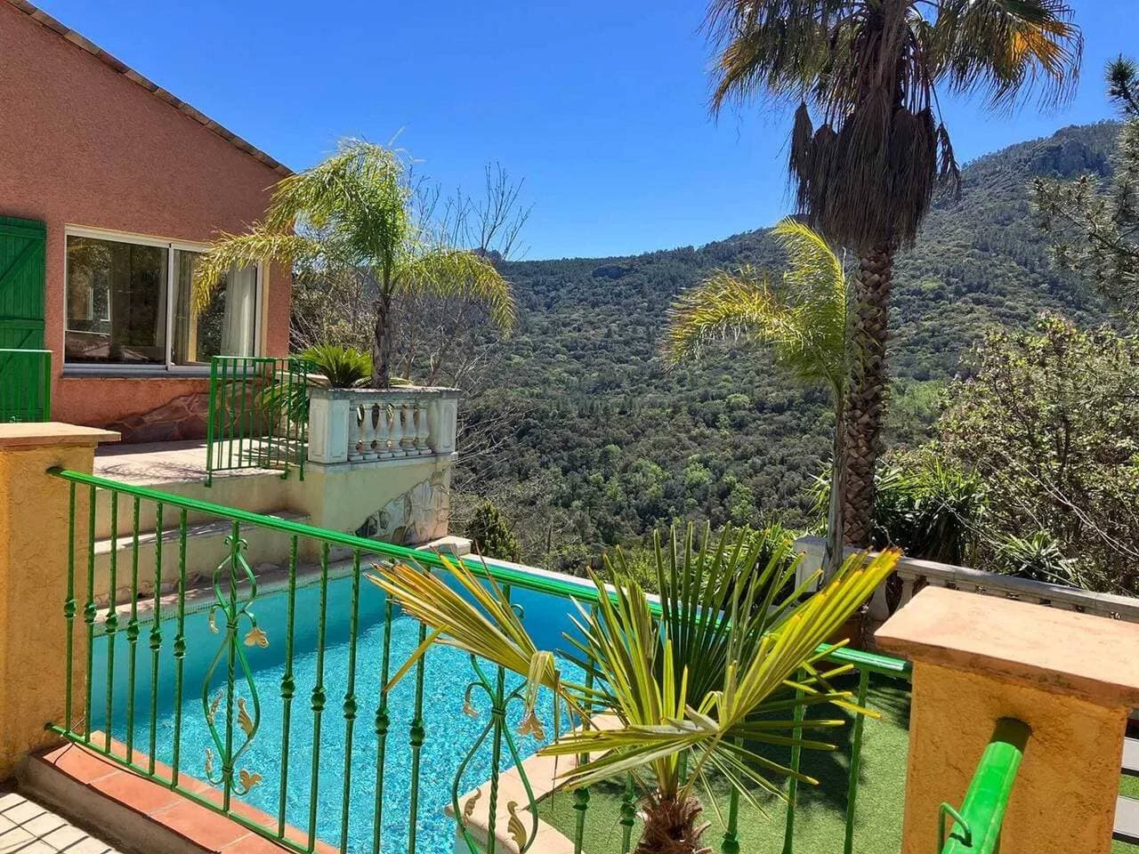 Foto 12 von 32: Freundliches Haus in Fréjus mit Infinity-Pool
