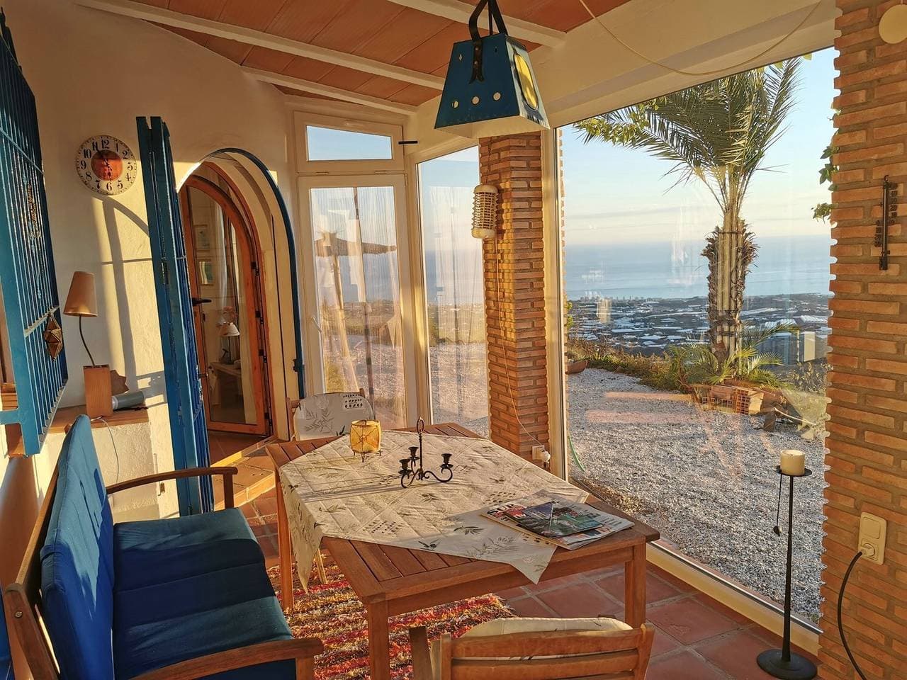 Foto 5 von 61: Ferienhaus 'Castillo Casarola' mit Meerblick, WLAN und Klimaanlage