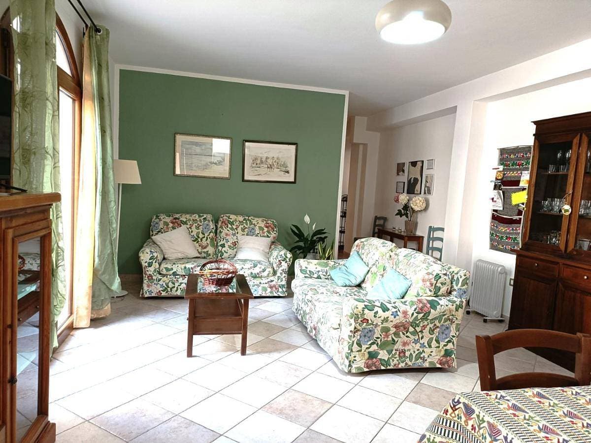 Foto 4 von 6: Two-Bedroom Apartment