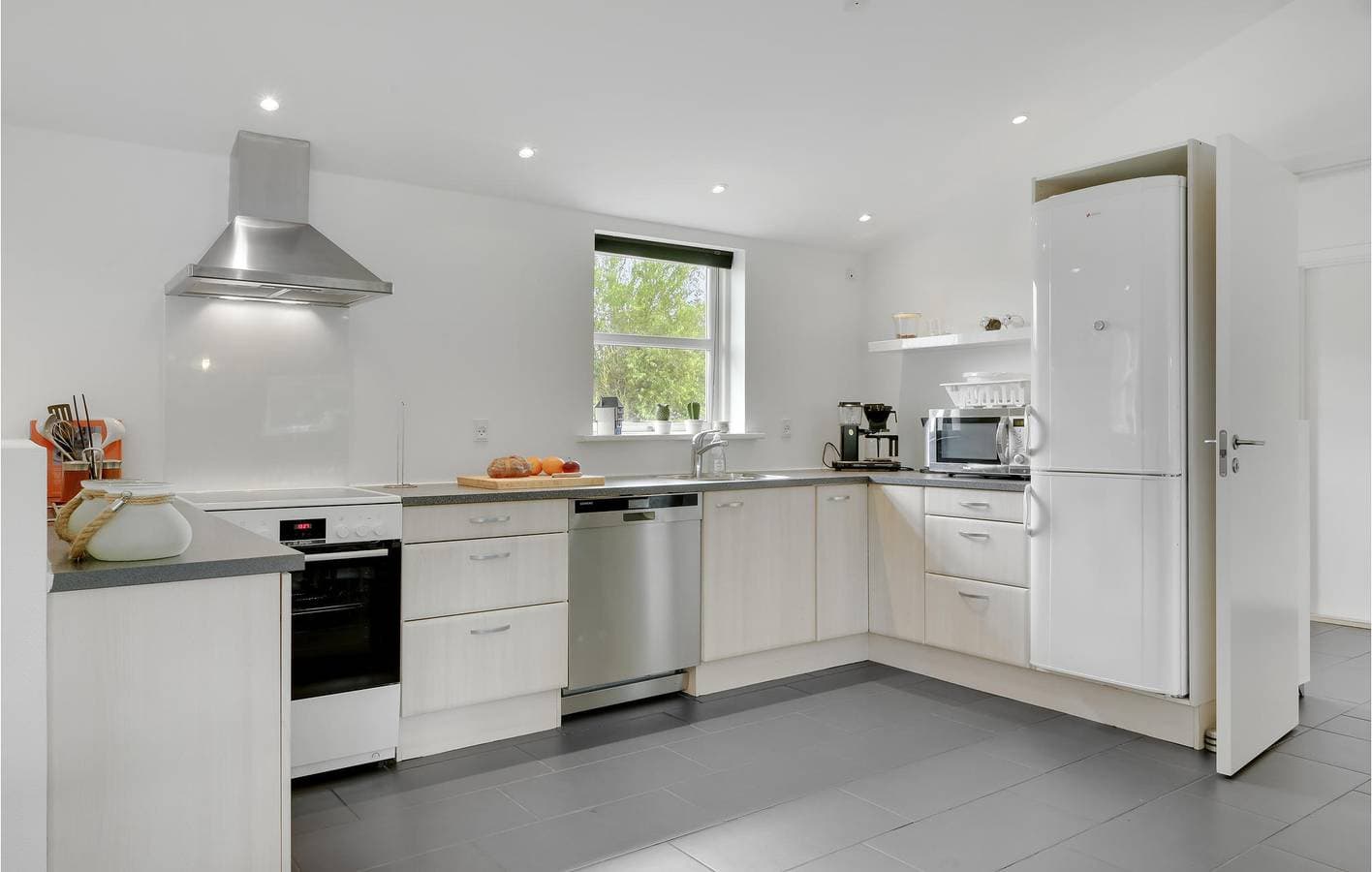 Foto 8 von 32: Ferienhaus für 8 Personen mit Terrasse
