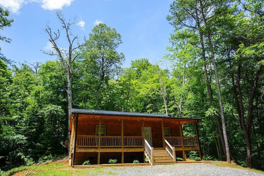 Foto 7 von 14: Hütte im Wald - Beauiftul Neue Hütte