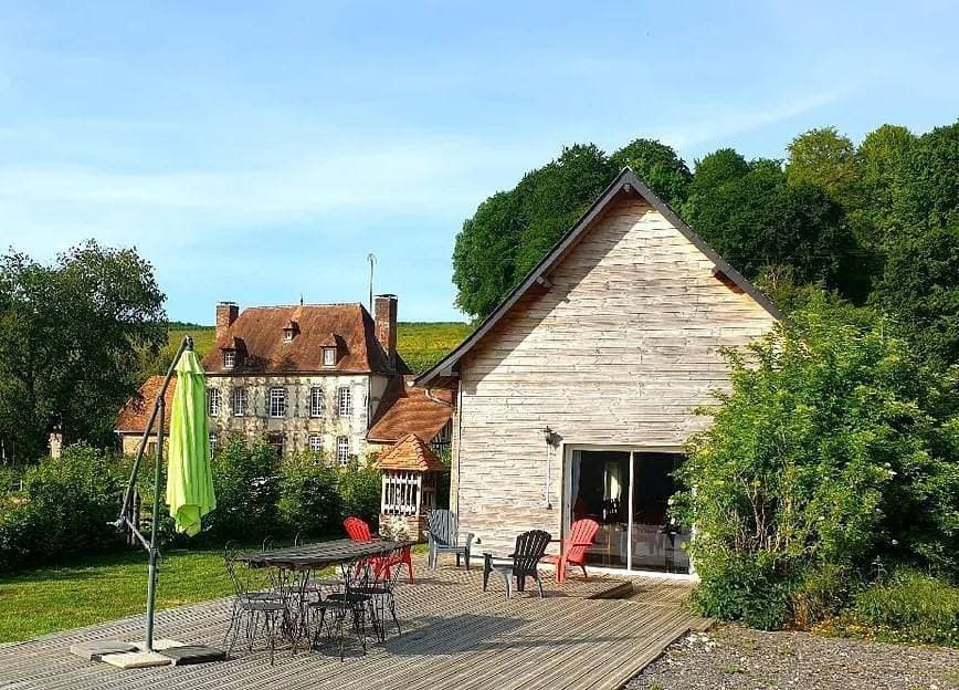 Gîtes de France® - Les Ecuries du Mesnil aux Moines 1