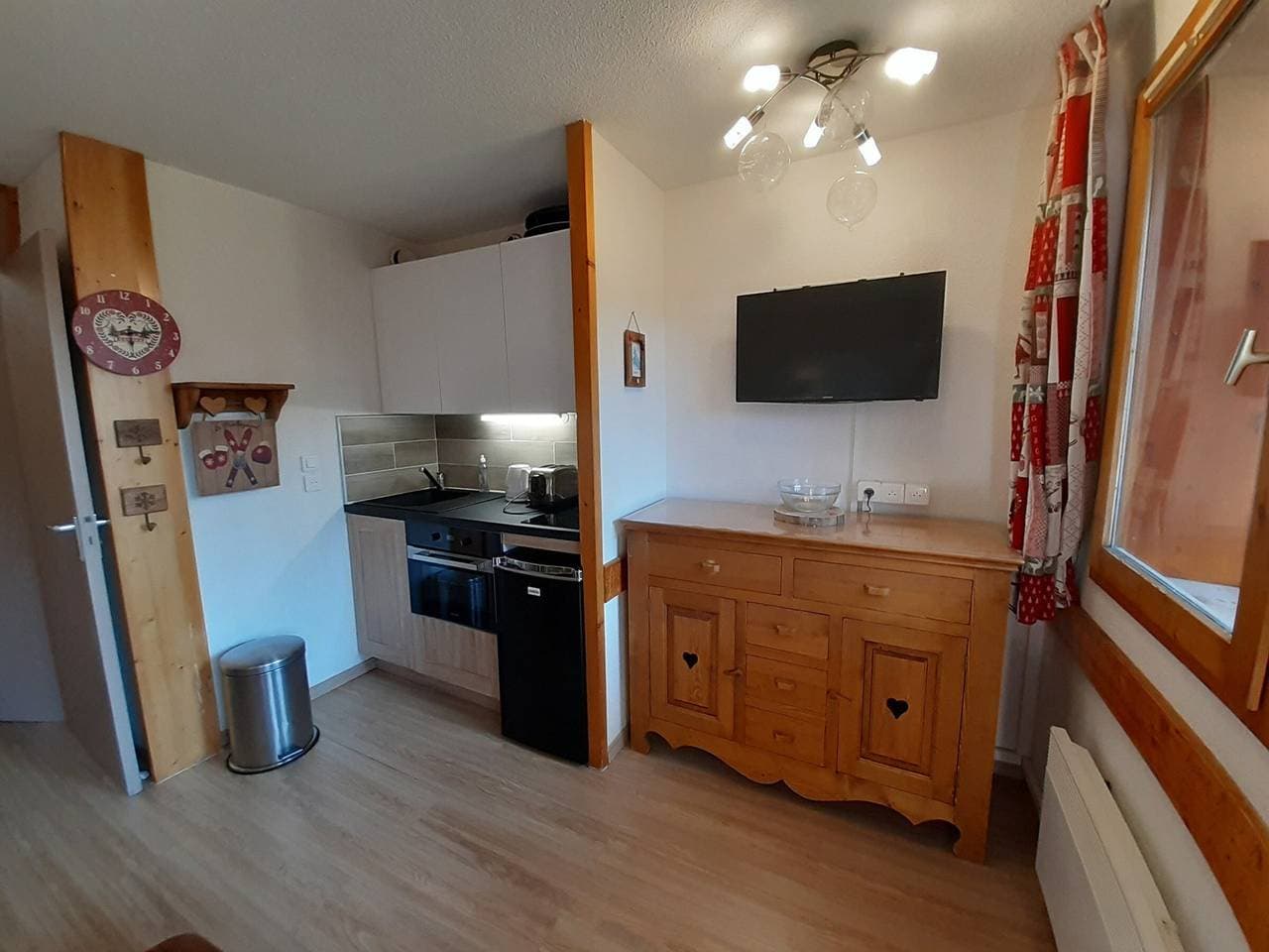 Foto 4 von 18: Apartment 5 Pers. Courchevel, in Pistennähe, überdachter Parkplatz