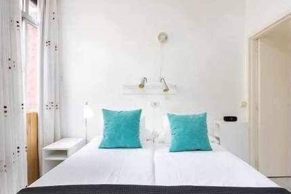 Foto 3 von 11: Apartamento Playa San Juan. Wifi