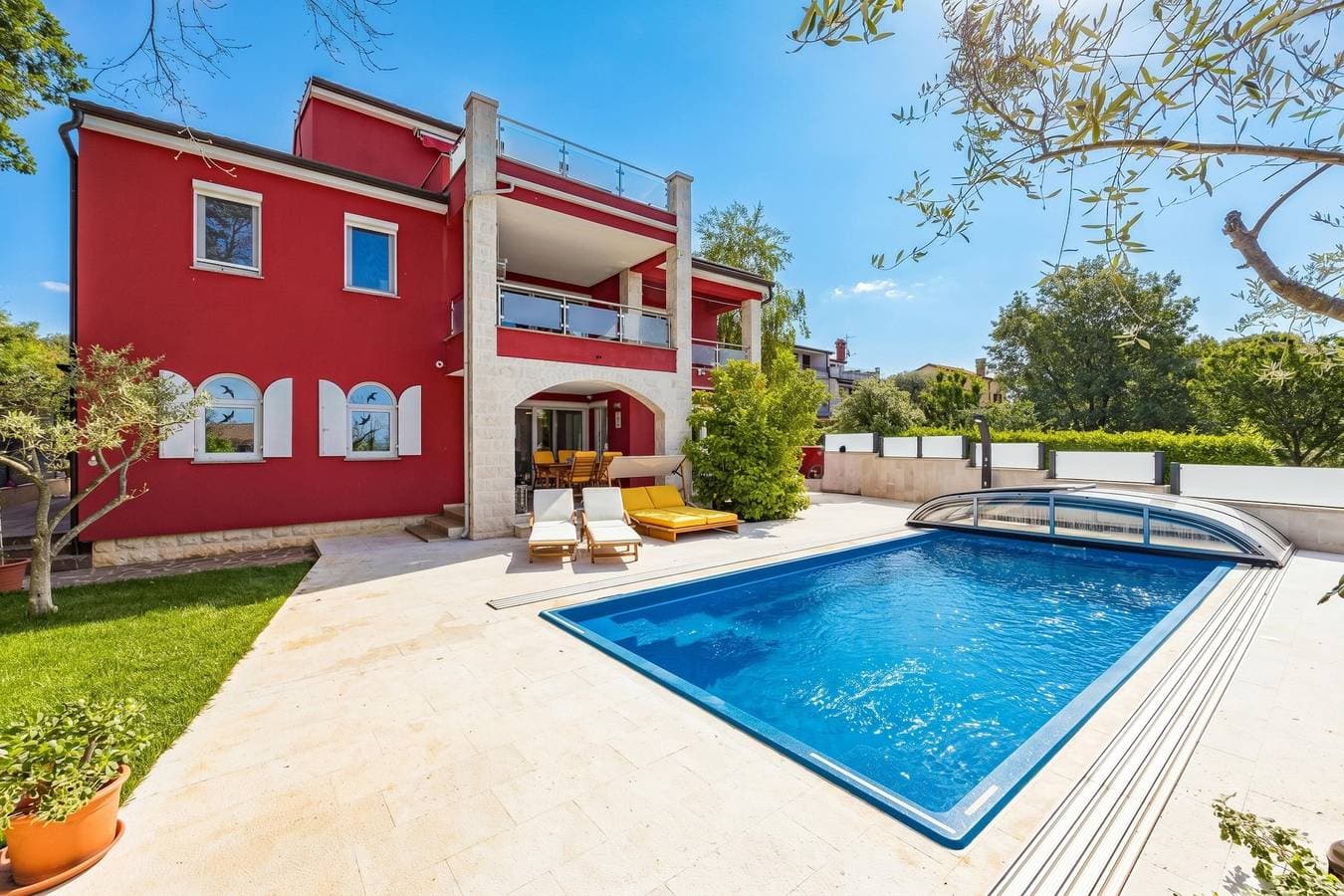 Apartment Ayni With Private Pool 1