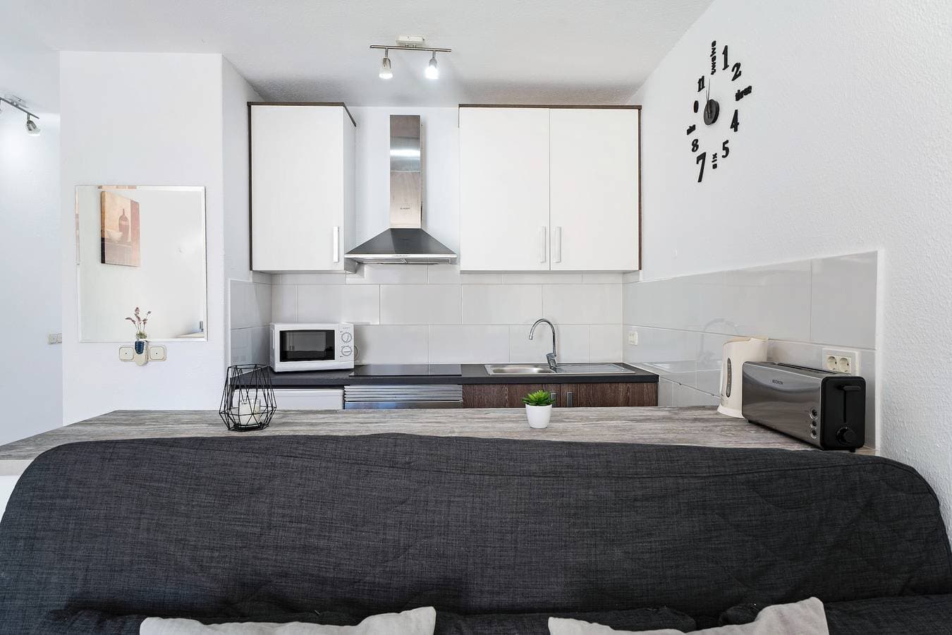Foto 8 von 23: Ferienwohnung 'Mareverde K130' mit Gemeinschaftspool, Balkon und WLAN