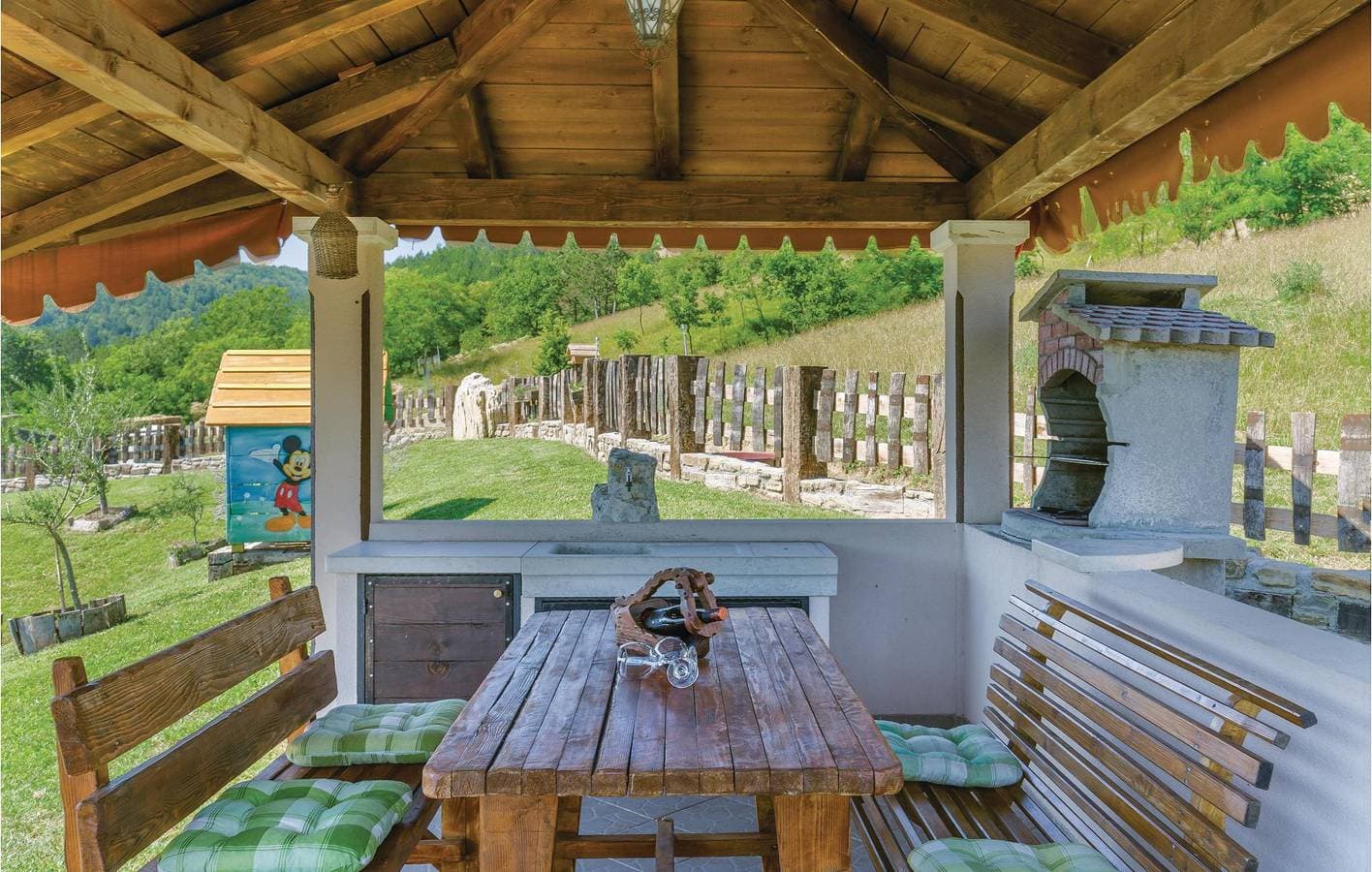 Foto 13 von 48: Gemütliche 1-Zimmer-Unterkunft mit Waschmaschine, WLAN, Klimaanlage und Terrasse