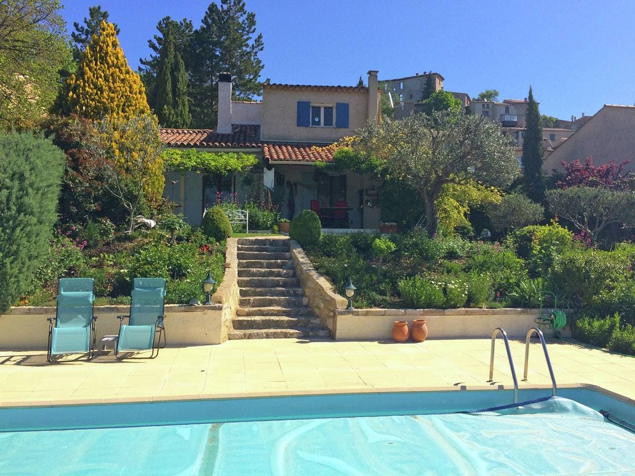 Foto 6 von 38: Verdon-Ansichten: Pool & Terrasse