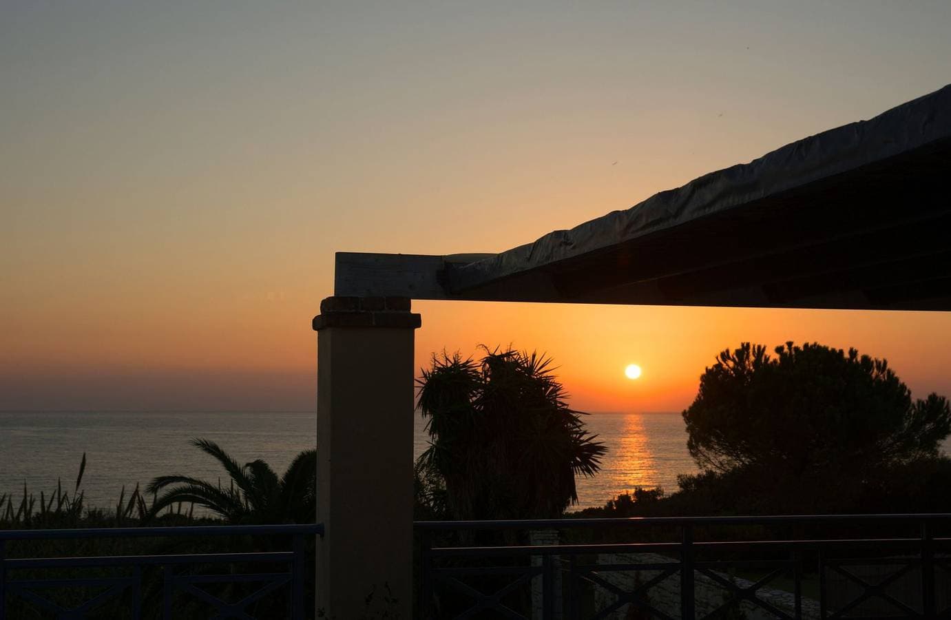 Foto 3 von 41: Luxury Corfu Villa | 3 Bedroom Villa Panorama| Sea View | Private Pool | Arillas