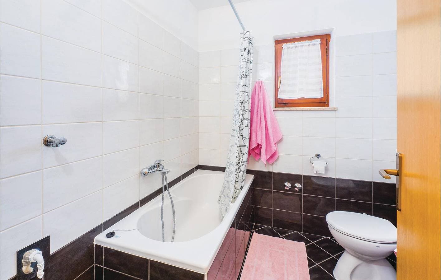 Foto 10 von 20: Gemütliche Ferienwohnung mit Terrasse in der Nähe des Stadtzentrums und der Küste