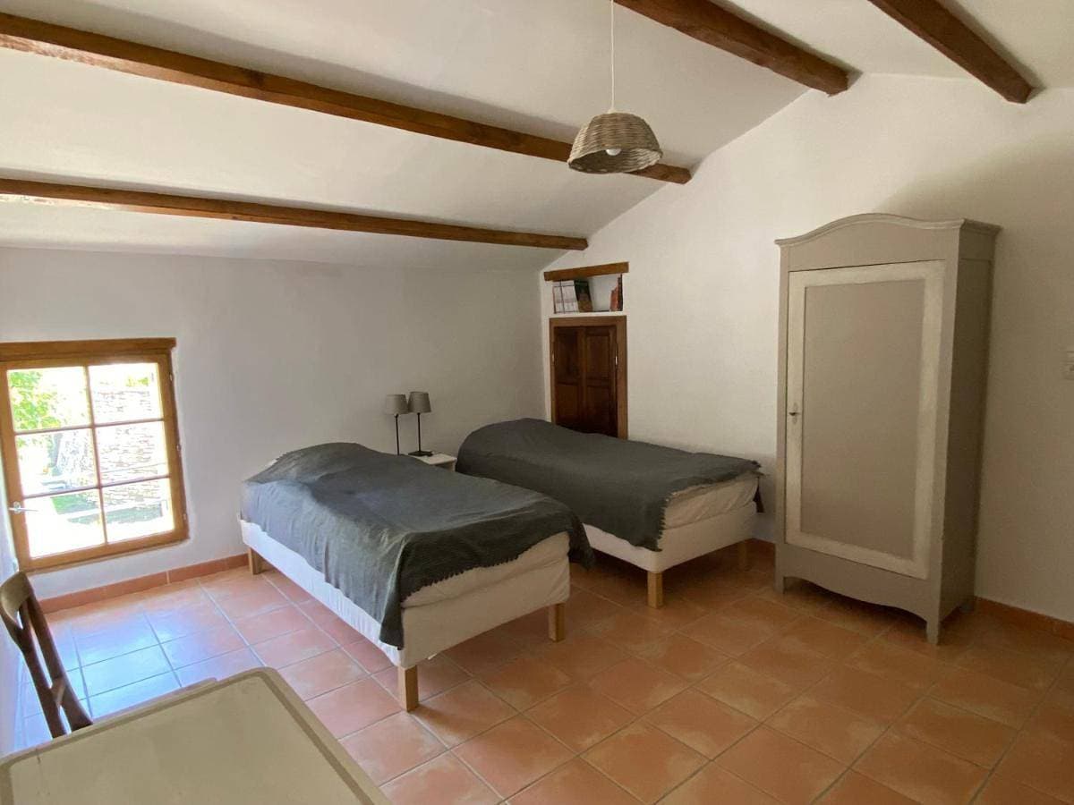 Foto 4 von 12: One-Bedroom Apartment