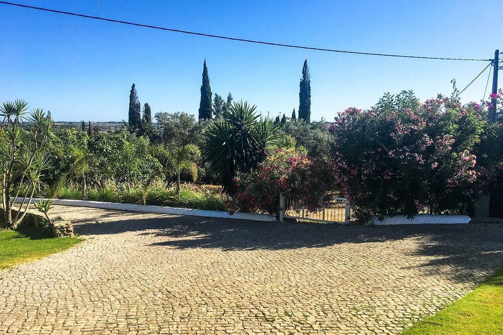 Foto 13 von 30: Wunderschön Restauriertes Typisch Portugiesisches Bauernhaus, mit Eigenem Pool und Meerblick