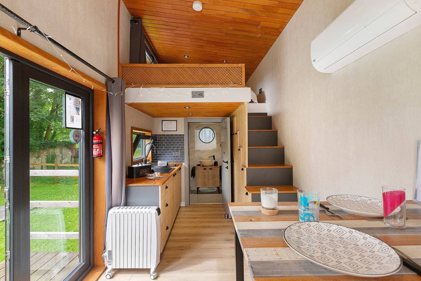 Foto 6 von 27: Chalet „Le Petit Haras De Valmont“ mit privater Terrasse, Garten & Klimaanlage