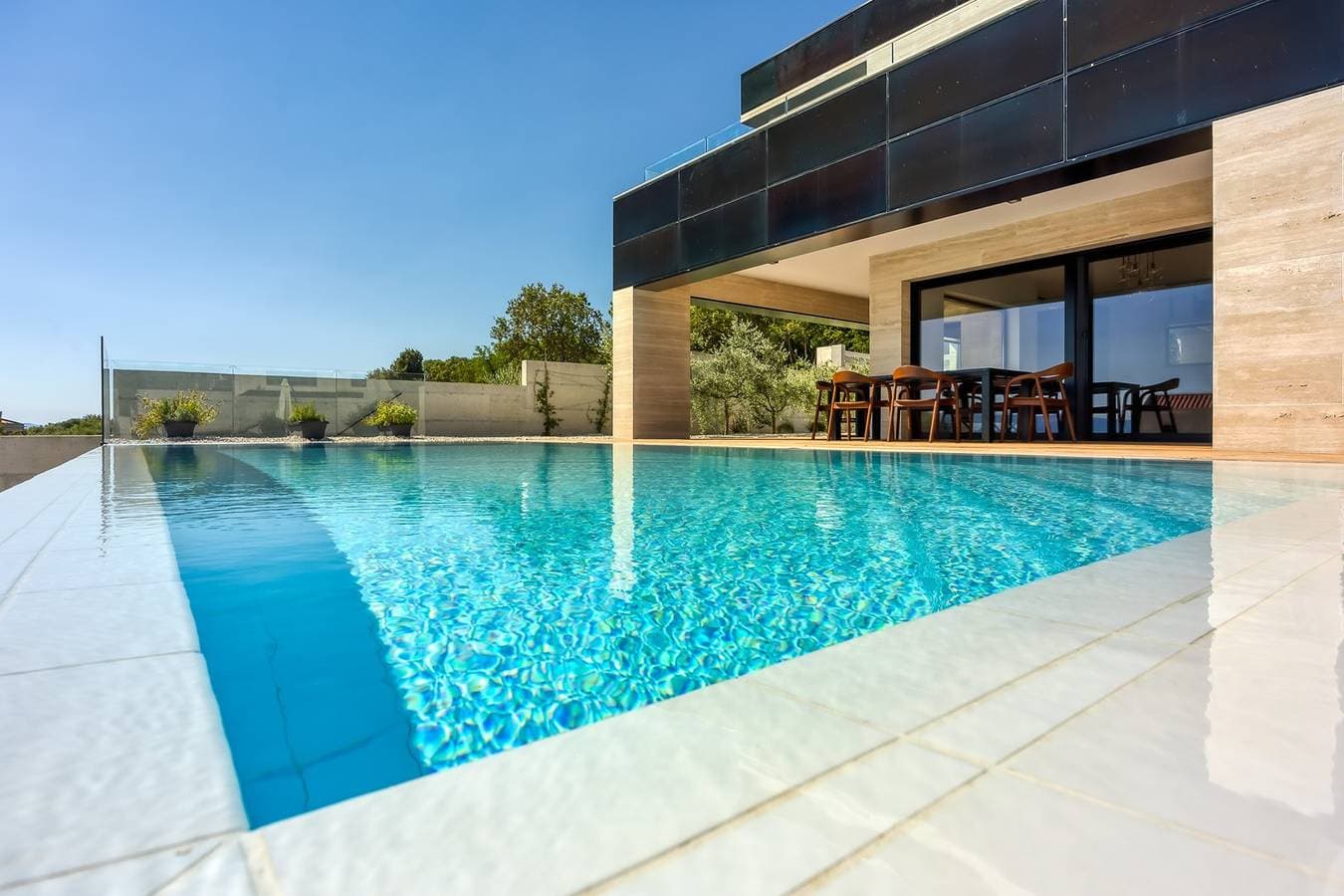 Foto 6 von 50: Ultramoderne Villa Unea mit atemberaubendem Meerblick