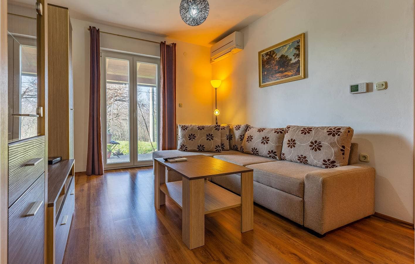 Foto 7 von 23: Gemütliche Ferienwohnung mit Pool, WLAN und Parkplatz, nur 2,5 km vom Strand entfernt