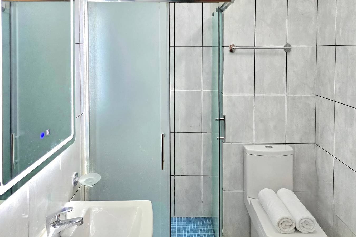 Foto 8 von 28: Ferienwohnung für 6 Personen mit Balkon
