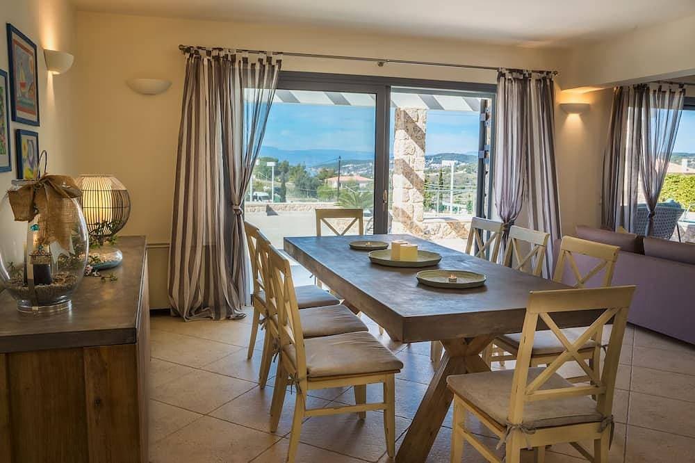 Foto 13 von 19: Abgelegene, wunderschöne Villa mit privatem Pool und Tennisplatz
