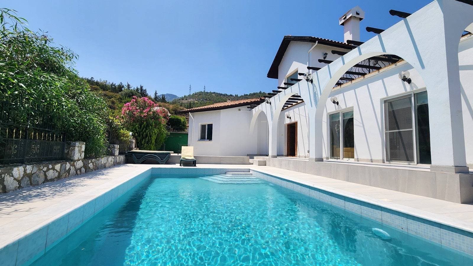 Villa 1