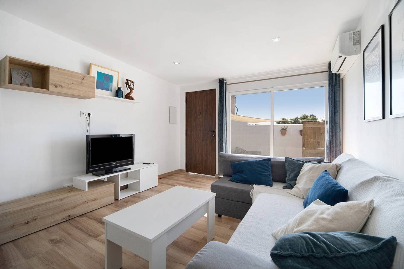 Foto 3 von 22: Ferienhaus 'Villa Alegría' mit privater Terrasse, WLAN und Klimaanlage