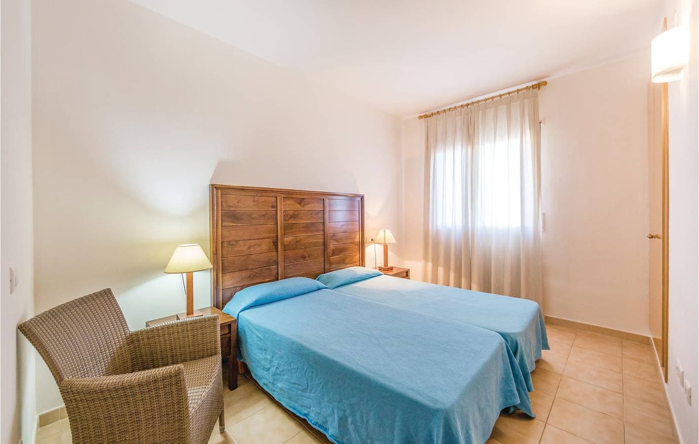 Foto 9 von 41: Paradies am Pool: Parkplatz, AC, Terrasse & WiFi!